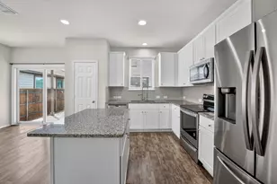 612 Sonterra Blvd, Jarrell, TX 76537 - Photo 7