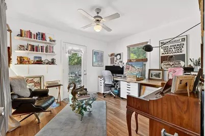 200 E Skyview Road, Austin, TX 78752 - Photo 17