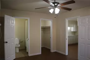 1705 Walnut St, Georgetown, TX 78626 - Photo 9