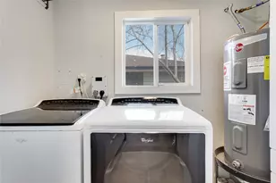 4715 Carsonhill Dr, Austin, TX 78723 - Photo 15