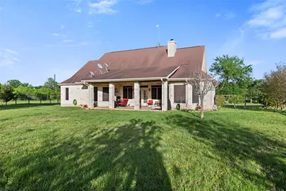3060 Fm 1704, Elgin, TX 78621 - Photo 27