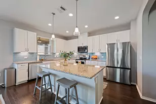 7800 Peccary Dr, Austin, TX 78744 - Photo 3