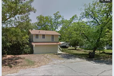 803 Elm Street, Seguin, TX 78155 - Photo 5