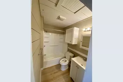 803 Elm Street, Seguin, TX 78155 - Photo 21