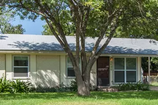 8406 Burrell Dr, Austin, TX 78757 - Photo 1