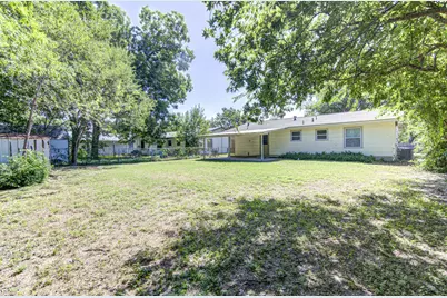 8406 Burrell Drive, Austin, TX 78757 - Photo 19