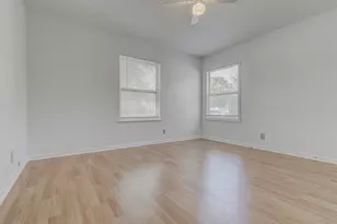 8406 Burrell Dr, Austin, TX 78757 - Photo 11