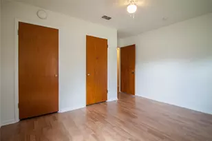 8406 Burrell Dr, Austin, TX 78757 - Photo 9