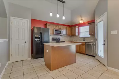 311 Gainer Drive, Hutto, TX 78634 - Photo 5
