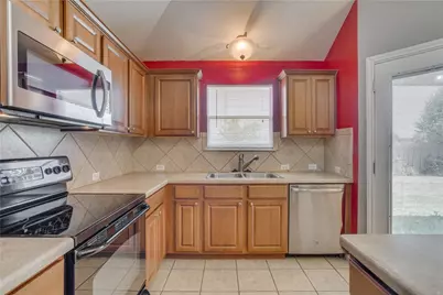 311 Gainer Drive, Hutto, TX 78634 - Photo 3