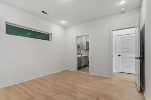 100 Mockingbird Ln, Austin, TX 78745 - Photo 15