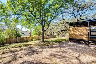 107 Copperleaf Rd, Lakeway, TX 78734 - Photo 31