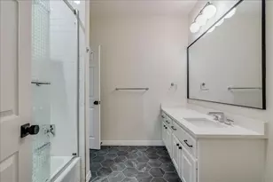 107 Copperleaf Rd, Lakeway, TX 78734 - Photo 23