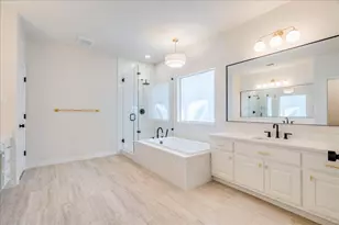 107 Copperleaf Rd, Lakeway, TX 78734 - Photo 19