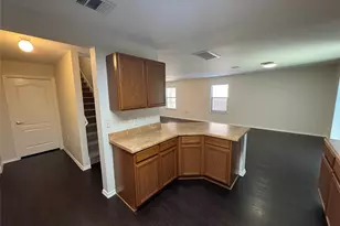 7020 Doyal Dr, Austin, TX 78747 - Photo 7