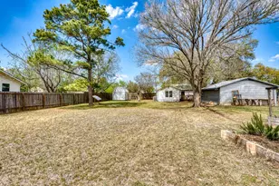 609 Dickson St, Lexington, TX 78947 - Photo 27