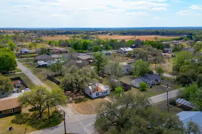 609 Dickson Street, Lexington, TX 78947 - Photo 35