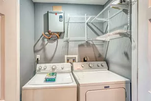 609 Dickson St, Lexington, TX 78947 - Photo 17