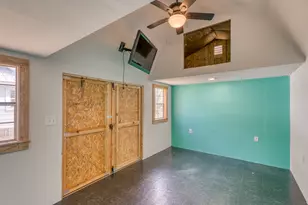 609 Dickson St, Lexington, TX 78947 - Photo 31