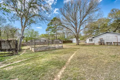 609 Dickson Street, Lexington, TX 78947 - Photo 29