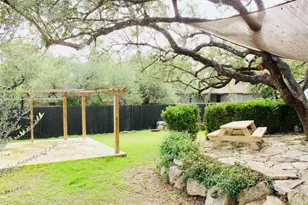 105 N Summit Ridge Dr, Point Venture, TX 78645 - Photo 17