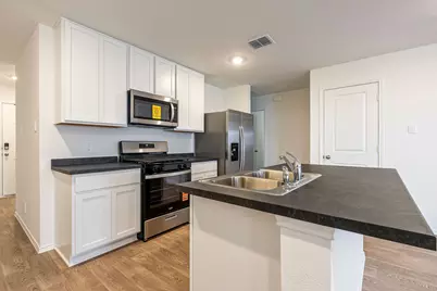 172 Bull Lake Circle, Buda, TX 78610 - Photo 5