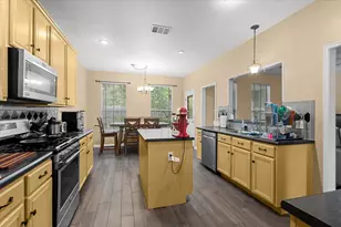 310 N Carriage Hills Dr, Georgetown, TX 78626 - Photo 5