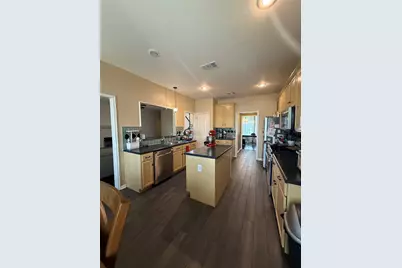 310 N Carriage Hills Drive, Georgetown, TX 78626 - Photo 5