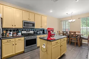 310 N Carriage Hills Dr, Georgetown, TX 78626 - Photo 7