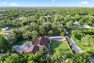7412 Albert Rd, Austin, TX 78745 - Photo 5