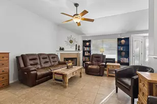 271 Bluestem St, Kyle, TX 78640 - Photo 13