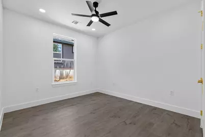 112 N Pohakea Drive, Bastrop, TX 78602 - Photo 21