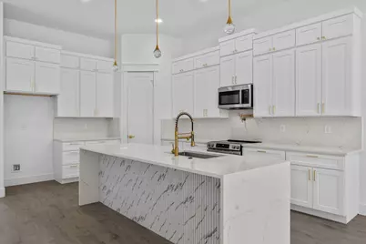 112 N Pohakea Drive, Bastrop, TX 78602 - Photo 7