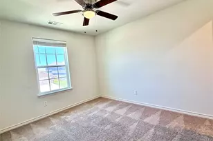 109 Sunnymeade Ln, Jarrell, TX 76537 - Photo 27