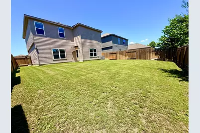 109 Sunnymeade Lane, Jarrell, TX 76537 - Photo 13