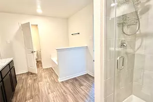 109 Sunnymeade Ln, Jarrell, TX 76537 - Photo 21