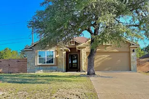 430 Summit Ridge Dr N, Point Venture, TX 78645 - Photo 1