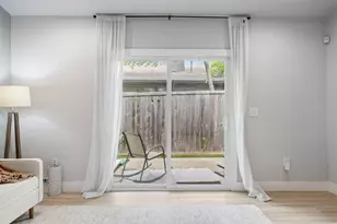 5704 Gloucester Ln, Austin, TX 78723 - Photo 15