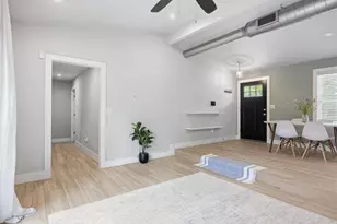 5704 Gloucester Ln, Austin, TX 78723 - Photo 15