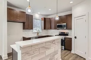 6820 Blue Dawn Trail, Austin, TX 78744 - Photo 3