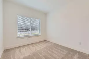 6820 Blue Dawn Trail, Austin, TX 78744 - Photo 7