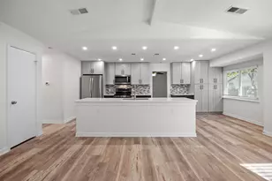 5812 Avery Island Ave, Austin, TX 78727 - Photo 11