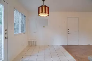 7100 Barnsdale Way, Austin, TX 78745 - Photo 9