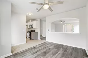 607 Sparkling Brook Ln, Leander, TX 78641 - Photo 5