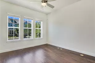 2704 Zach Scott St, Austin, TX 78723 - Photo 3