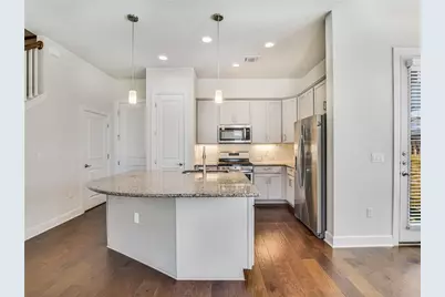 2704 Zach Scott Street, Austin, TX 78723 - Photo 5