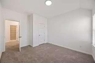 195 Hornet St, Elgin, TX 78621 - Photo 27