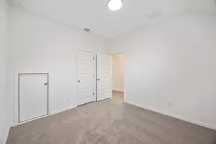 195 Hornet St, Elgin, TX 78621 - Photo 25