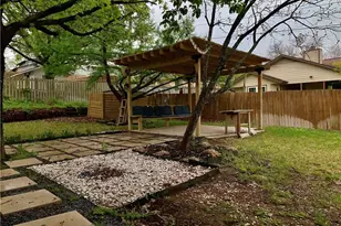 2406 Stirrup Dr, Round Rock, TX 78681 - Photo 17