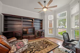 13129 Halsell Dr, Austin, TX 78732 - Photo 11